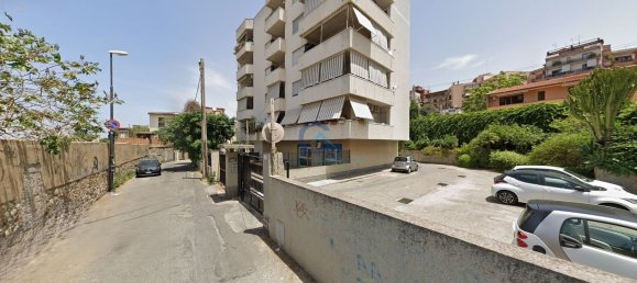122m² Commercial property in Reggio Calabria, Italy No. 9315 3