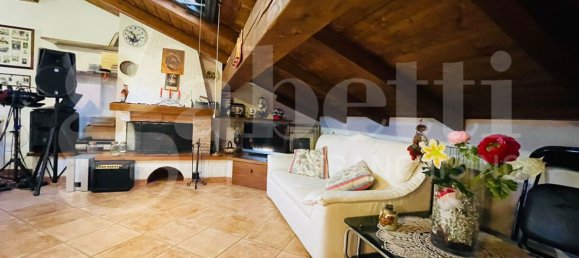 3 bedrooms House in Valsamoggia, Italy No. 325838 12