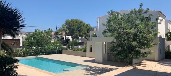 5 bedrooms Villa in Santa Ponsa, Spain No. 14783 4