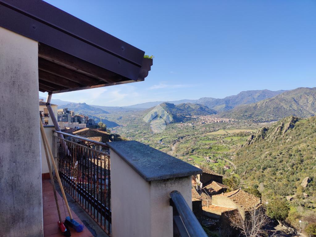 3 chambres Maison à Motta Camastra, Italy No. 147026