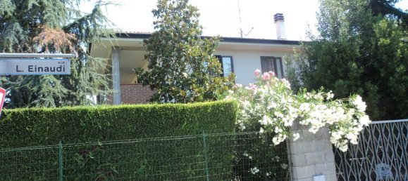 Villa de 5 habitaciónes en San Benedetto Po, Italy No. 176912 11