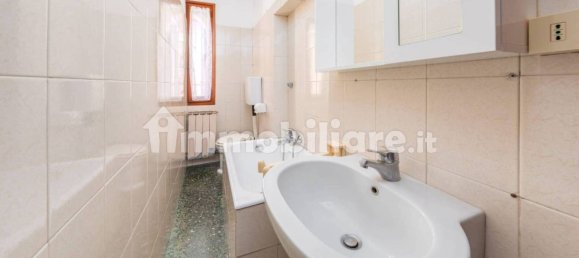 4 bedrooms Apartment in Venice, Italy No. 220671 9