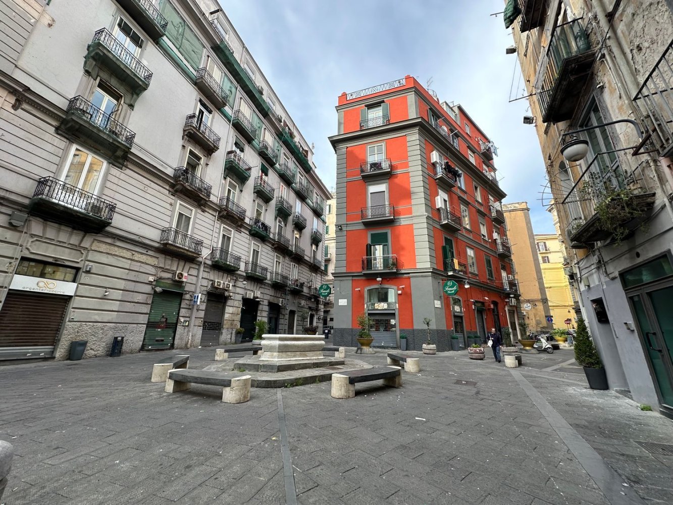 1 غرف نوم شقة في Naples, Italy رقم 376484