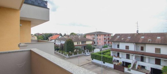 3-Zimmer Wohnung in Novara, Italy, Nr. 18702 28