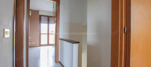 3-Zimmer Wohnung in Novara, Italy, Nr. 18702 15