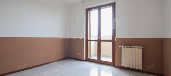 3-Zimmer Wohnung in Novara, Italy, Nr. 18702 22