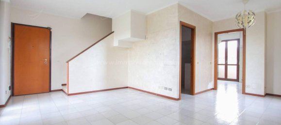 3-Zimmer Wohnung in Novara, Italy, Nr. 18702 3