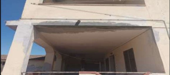 5 rooms Apartment in Crotone, Italy No. 183009 6