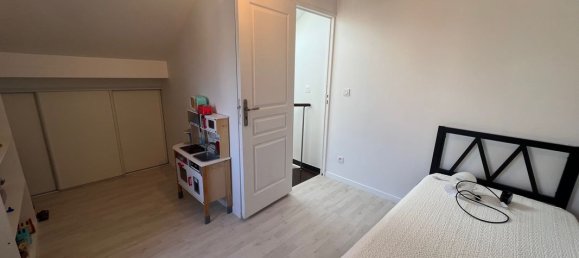 3 bedrooms House in Champigny-sur-Marne, France No. 165951 9