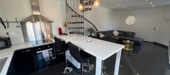 3 bedrooms House in Champigny-sur-Marne, France No. 165951 3