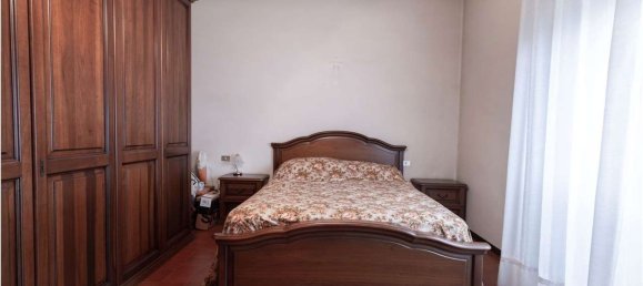 Apartamento de 3 dormitorios en Mantua, Italy No. 362229 9