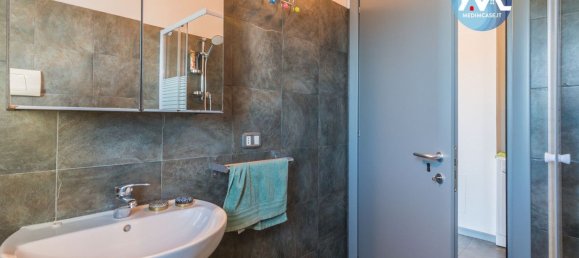 2 bedrooms Apartment in Vallefoglia, Italy No. 358419 13