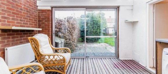 3 Schlafzimmer Haus in Croydon, United Kingdom, Nr. 8132 4