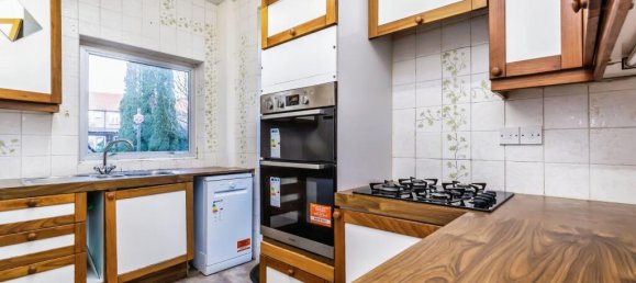 3 Schlafzimmer Haus in Croydon, United Kingdom, Nr. 8132 15