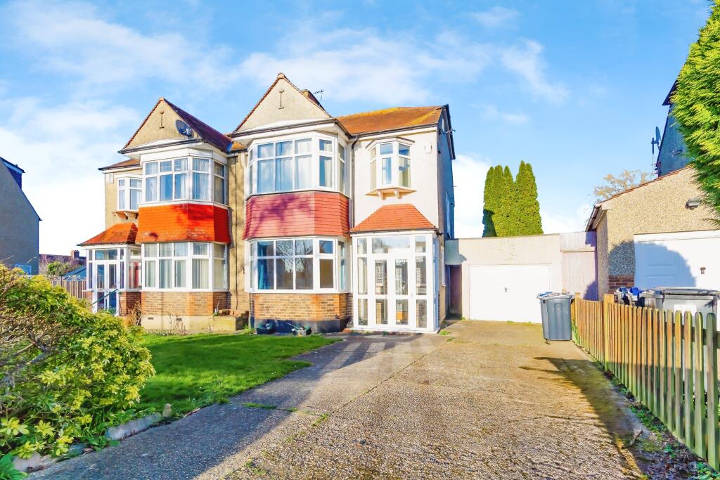 3 Schlafzimmer Haus in Croydon, United Kingdom, Nr. 8132