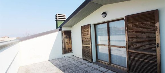 3 bedrooms Villa in Dalmine, Italy No. 54797 26