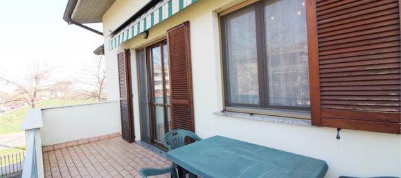 3 bedrooms Villa in Dalmine, Italy No. 54797 9