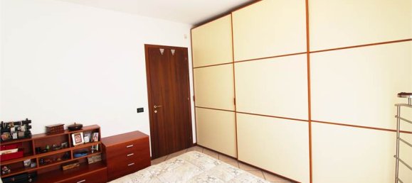 3 bedrooms Villa in Dalmine, Italy No. 54797 42