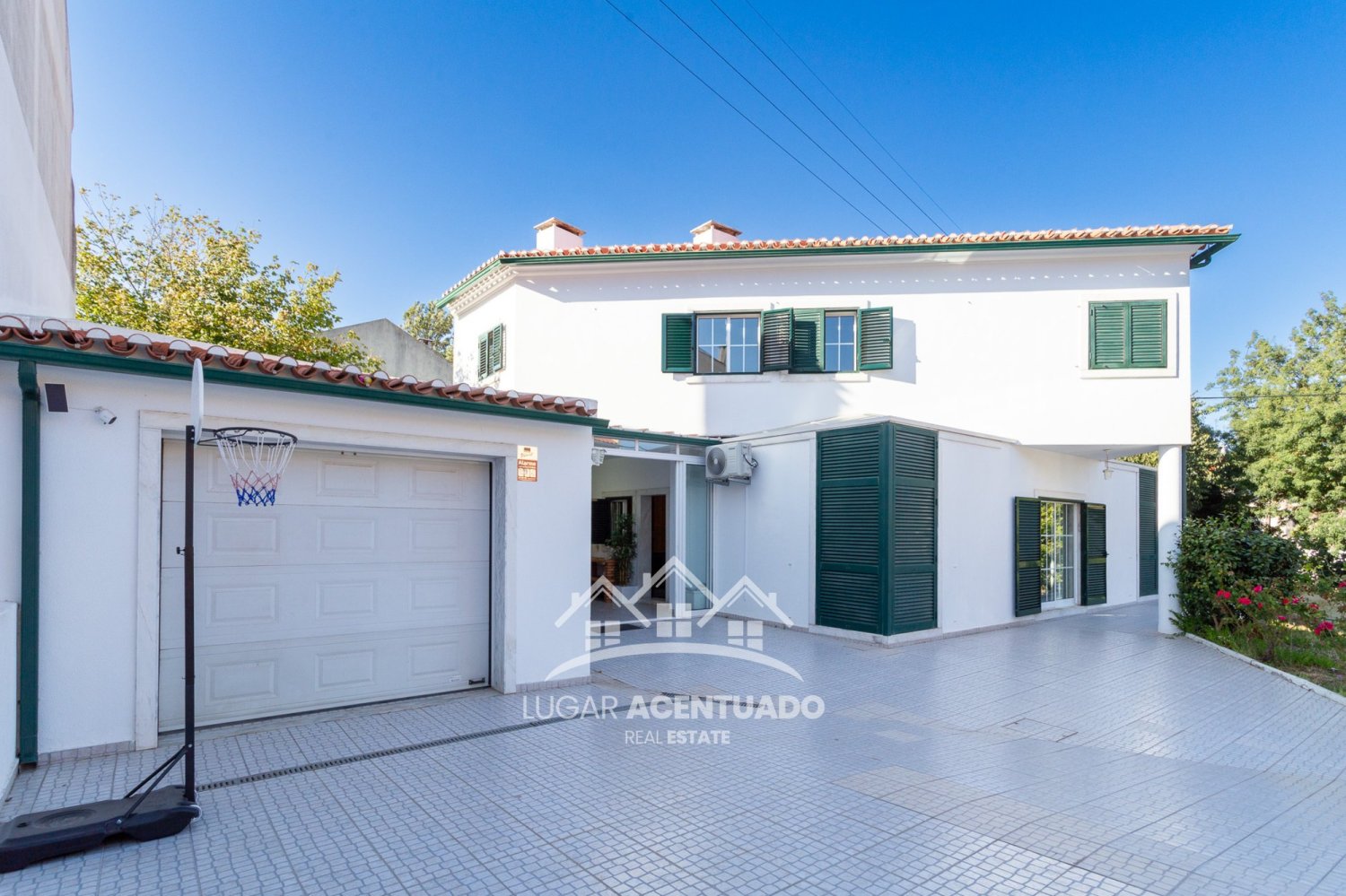 Вилла с 4 спальнями в Одивелаш, Португалия № 126144