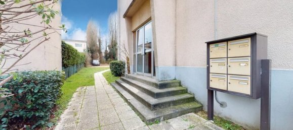 1 bedroom Apartment in Montfermeil, France No. 363969 9