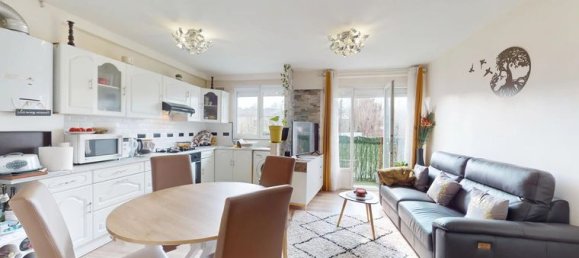 1 bedroom Apartment in Montfermeil, France No. 363969 2