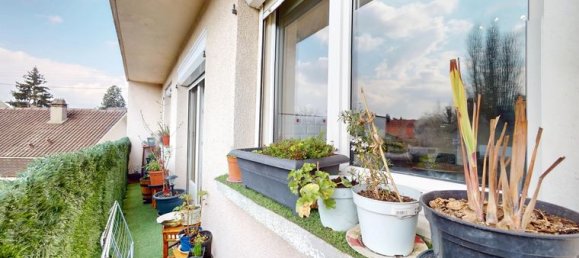 1 bedroom Apartment in Montfermeil, France No. 363969 3