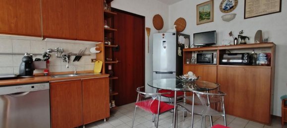 Apartamento T2 em Massa, Italy N.º 357060 3