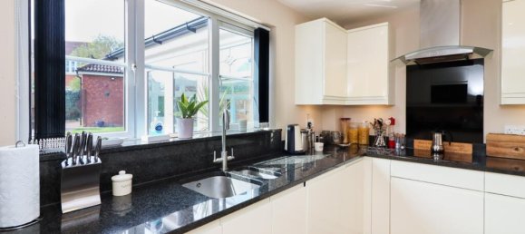 4 bedrooms House in Bridgwater, United Kingdom No. 13569 10