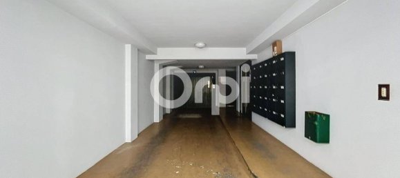 Parkplatz in Paris, France, Nr. 136431 2