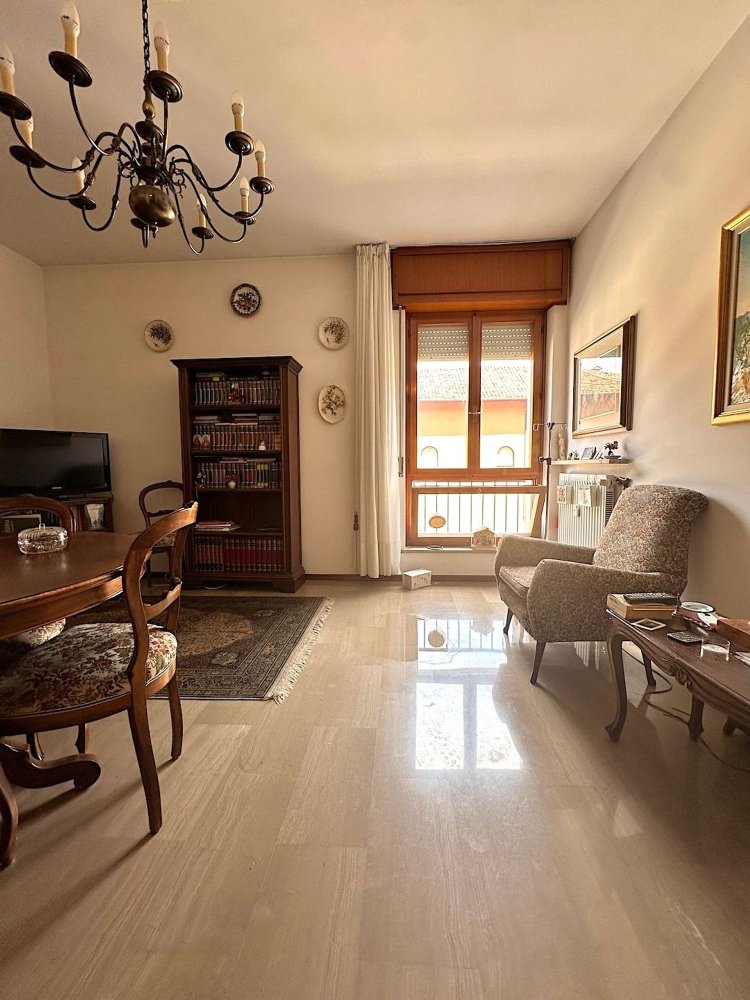 3 bedrooms Apartment in Udine, Italy No. 316024