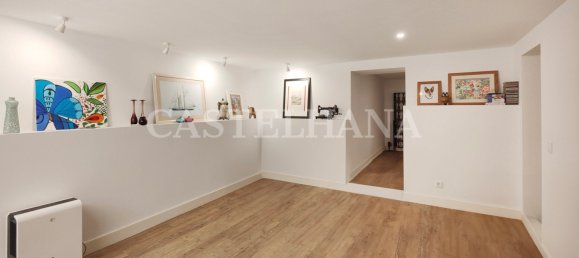 6 bedrooms Villa in Cascais, Portugal No. 112995 2