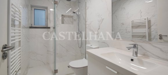 6 bedrooms Villa in Cascais, Portugal No. 112995 4