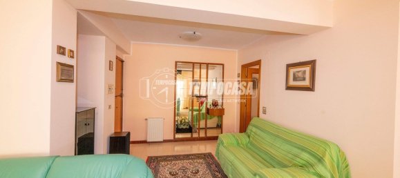 3 rooms Apartment in Messina, Italy No. 290524 16