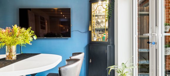 5 bedrooms House in Horley, United Kingdom No. 1055 8