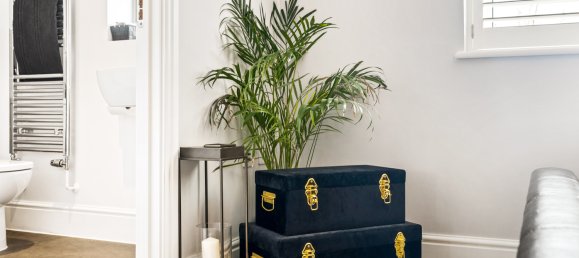 5 bedrooms House in Horley, United Kingdom No. 1055 16