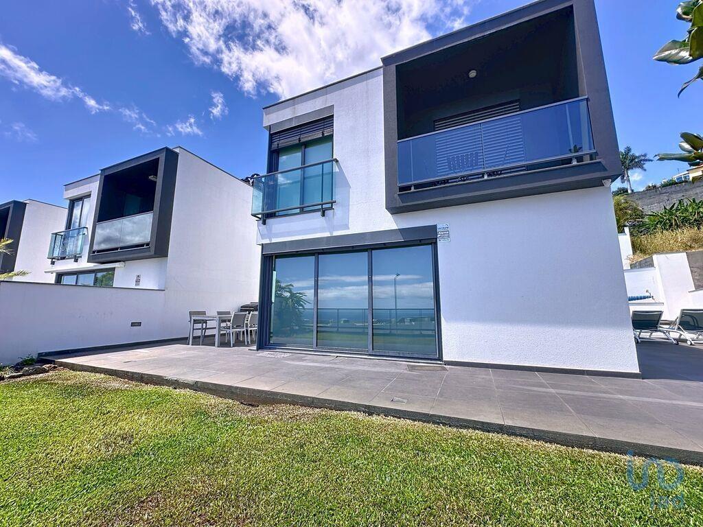 3 bedrooms Townhouse in Canico, Portugal No. 320827