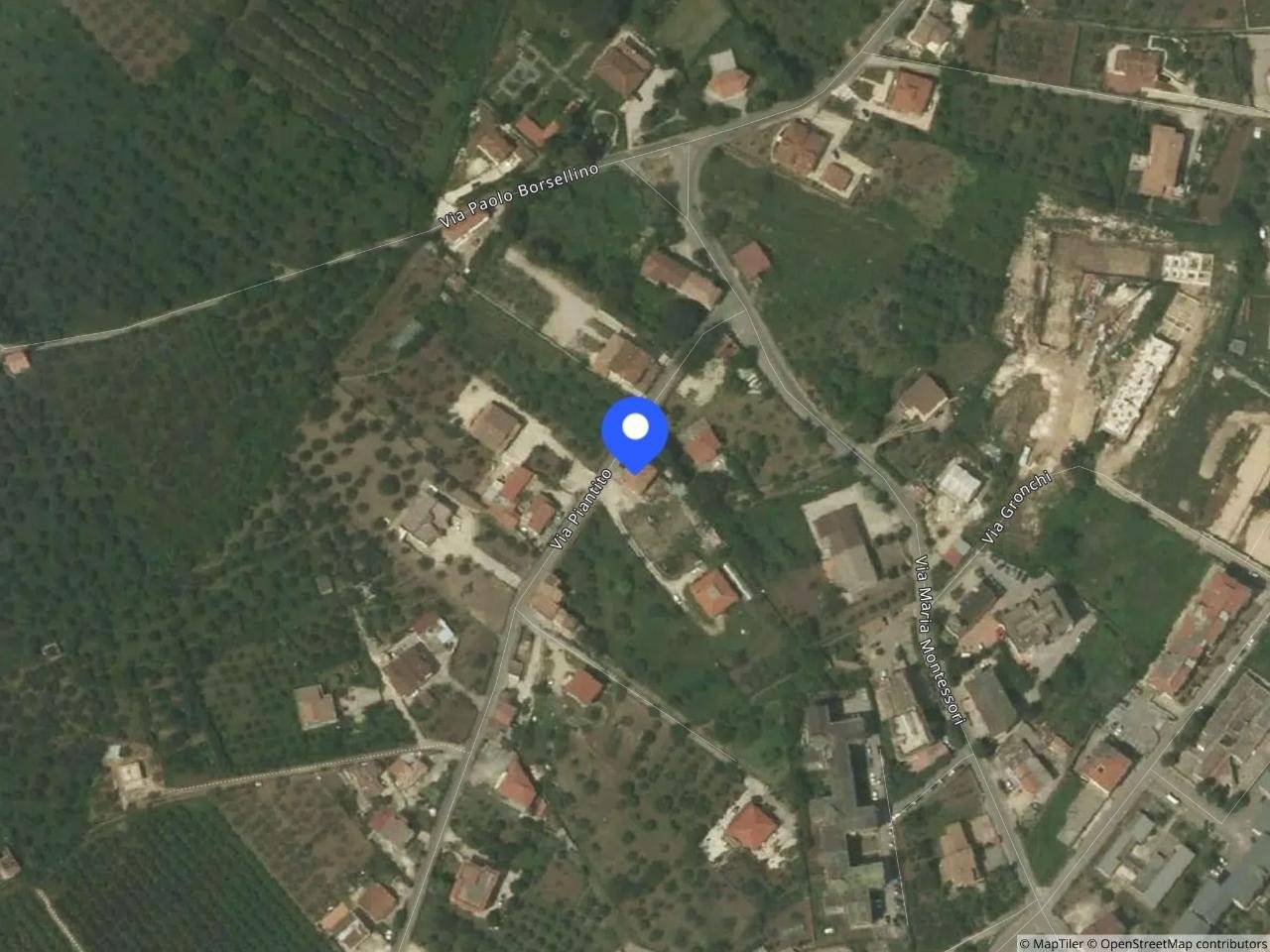 4 غرف نوم شقة في Campagna, Italy رقم 225035