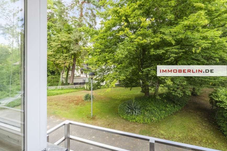 Apartamento de 2 habitaciónes en Grunewald, Germany No. 241073