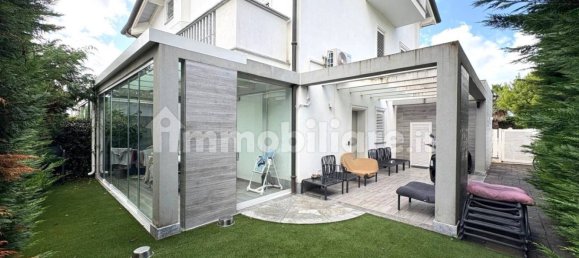 2 Schlafzimmer Wohnung in Montignoso, Italy, Nr. 355310 3