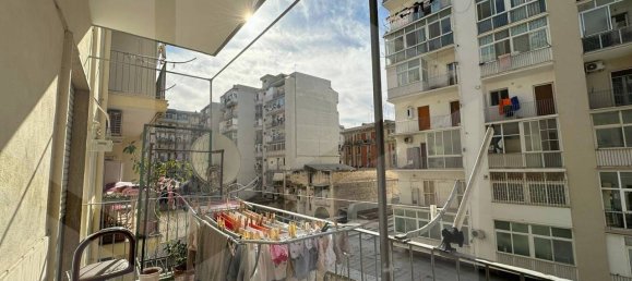 Apartamento de 5 habitaciónes en Bari, Italy No. 29102 22