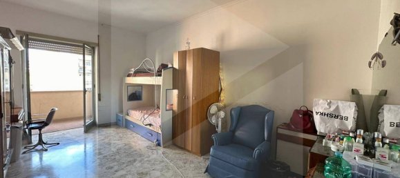 Apartamento de 5 habitaciónes en Bari, Italy No. 29102 32