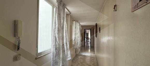 Apartamento de 5 habitaciónes en Bari, Italy No. 29102 10