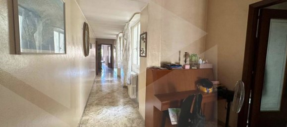 Apartamento de 5 habitaciónes en Bari, Italy No. 29102 12