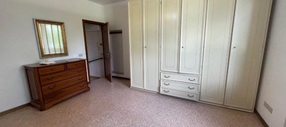 4 rooms House in Colle di Val d'Elsa, Italy No. 378509 15