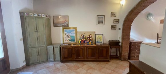 4 rooms House in Colle di Val d'Elsa, Italy No. 378509 11