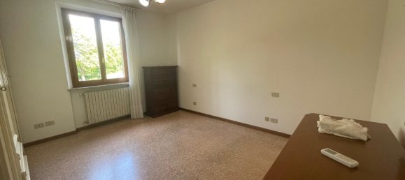 4 rooms House in Colle di Val d'Elsa, Italy No. 378509 17