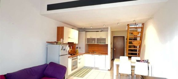 2 bedrooms Apartment in Seriate, Italy No. 370106 8