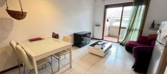 2 bedrooms Apartment in Seriate, Italy No. 370106 18