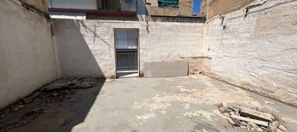 2 bedrooms House in Alcamo, Italy No. 332757 7