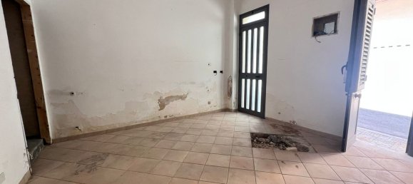 2 bedrooms House in Alcamo, Italy No. 332757 4